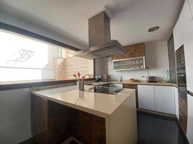 Casa en venta en Loja, Centro photo 0