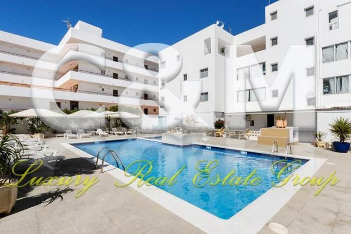 Edificio en alquiler en Sant Josep de sa Talaia, Cala de Bou photo 0