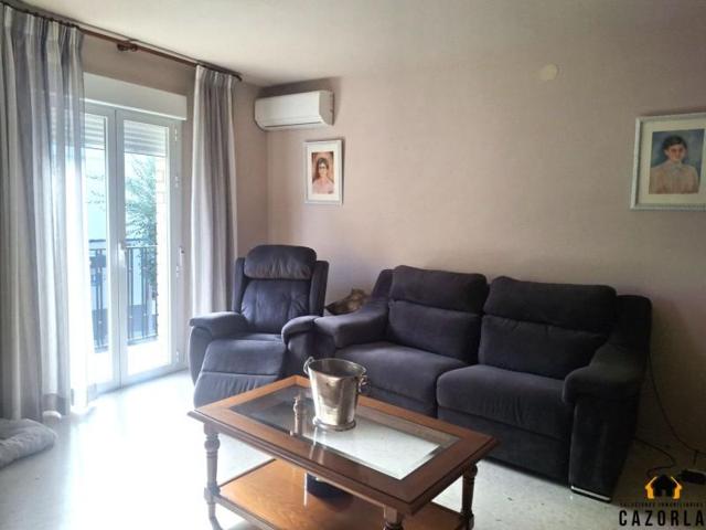 Casa en venta en Cazorla, Cazorla photo 0