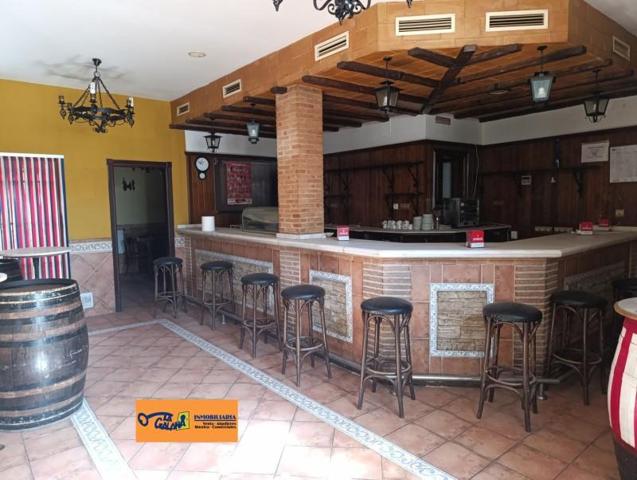 Local comercial en venta en Valdepeñas, Paseo de la Estacion photo 0