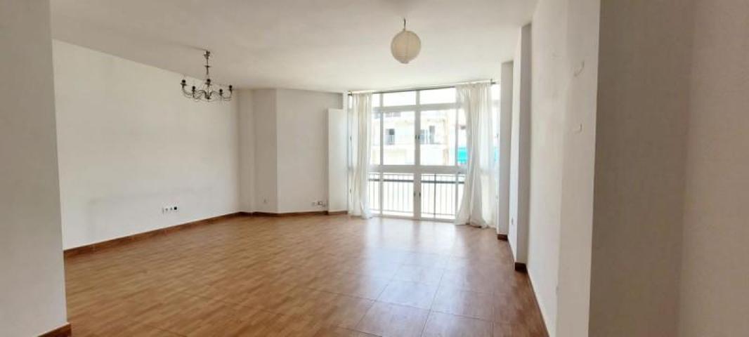 Piso en venta en Sevilla, Miraflores - Almaden de la Plata photo 0