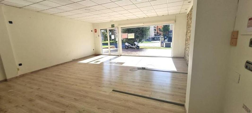 Local comercial en venta en Benidorm, Avenida Alfonso Puchades photo 0