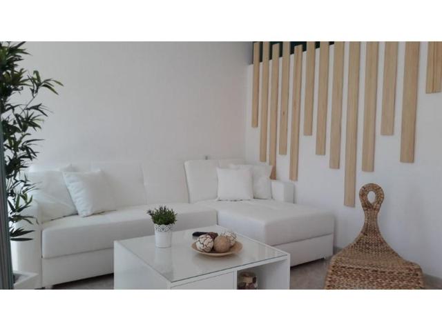 Apartamento en venta en San Bartolomé de Tirajana photo 0