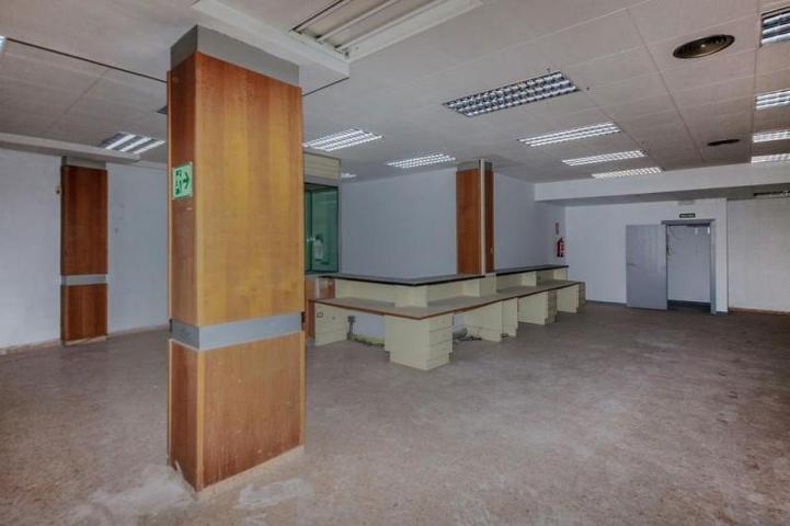 Local comercial en venta en Carcaixent, Carrer de Julián Ribera, 46740 photo 0