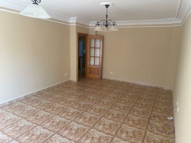 Apartamento en venta en Torrevieja, Torrevieja photo 0