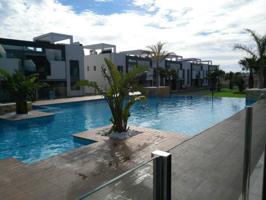 Apartamento en venta en Torrevieja, Punta Prima - Urb. Rocio del Mar photo 0