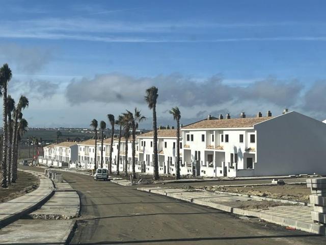 Casa en venta en Salteras, Poligonos Insustriales photo 0