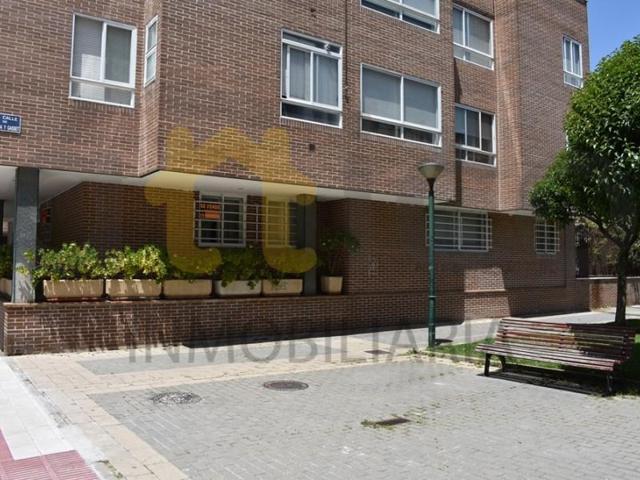 Piso en venta en Valladolid photo 0