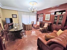 Casa en venta en Valdepeñas, Centro photo 0