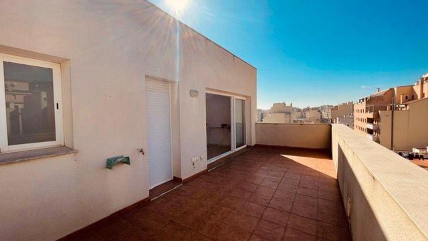 Duplex en venta en Sant Carles de la Ràpita, Campo de futbol photo 0