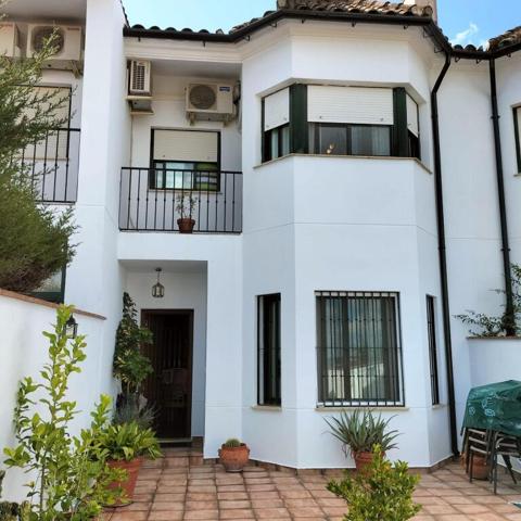 Adosada en venta en Cazalla de la Sierra photo 0