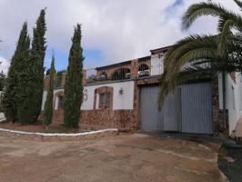 Chalet en venta en Alange, Alange photo 0