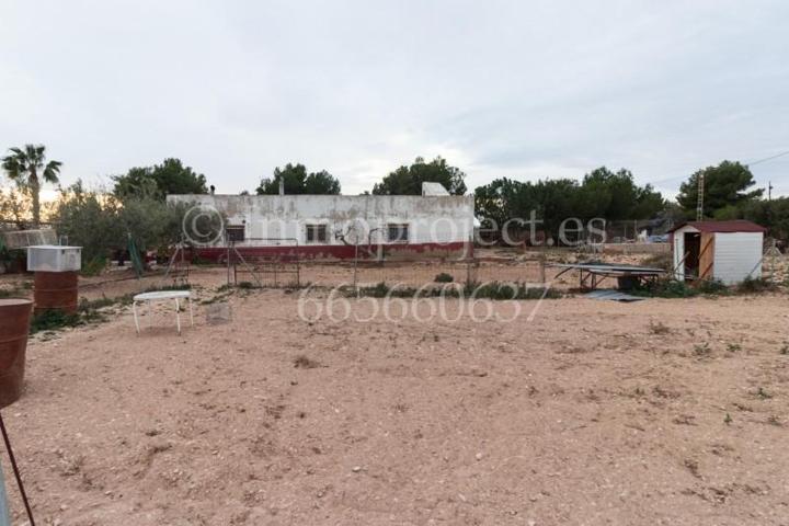 Chalet en venta en Crevillent, Crevillent photo 0