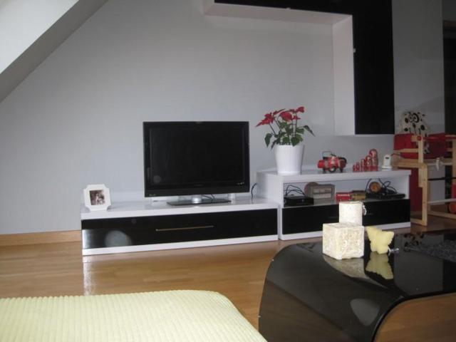 Piso en venta en Oviedo, Montecerrao photo 0