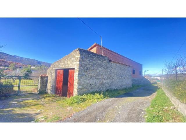 Chalet en venta en Hervás photo 0