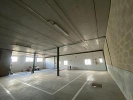 Nave industrial en venta en Cistérniga, Poligono La Mora photo 0