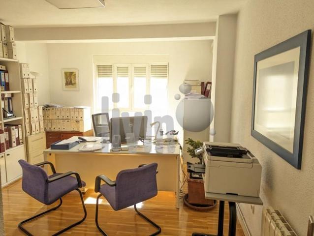 Piso en venta en Jaén, Centro - Coca de la Pinera photo 0