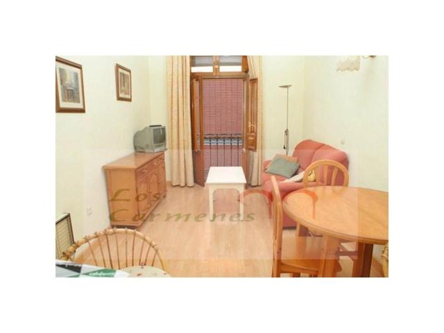Piso en venta en Granada photo 0