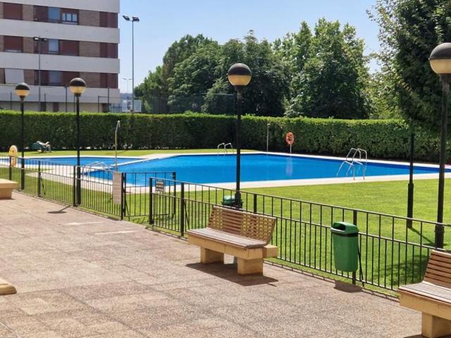 Apartamento en venta en Logroño, Cascajos photo 0