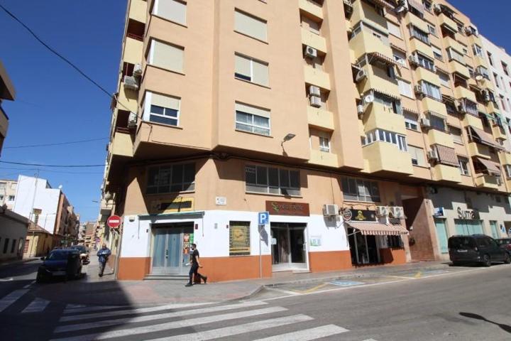 Local comercial en venta en Alicante, La Florida photo 0