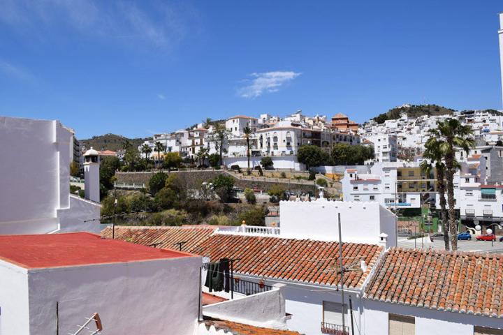 Casas de pueblo en venta en Torrox, Torrox photo 0