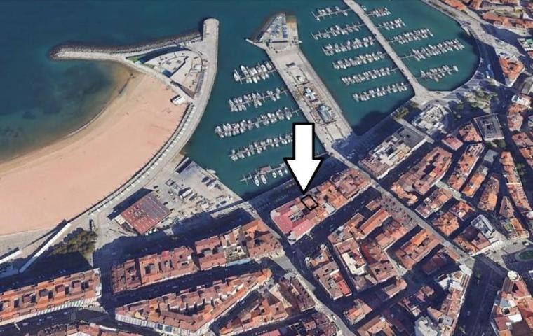 Local comercial en venta en Gijón, Centro - Poniente photo 0