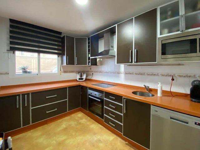 Duplex en venta en Cúllar Vega, Cullar Vega photo 0