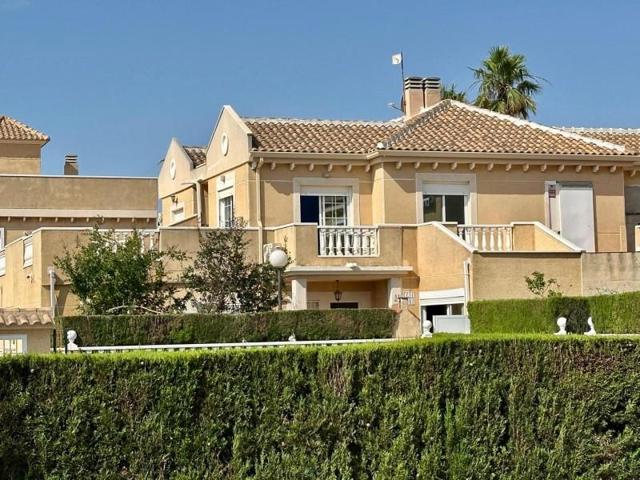 Chalet en venta en Torrevieja, Aguas Nuevas photo 0