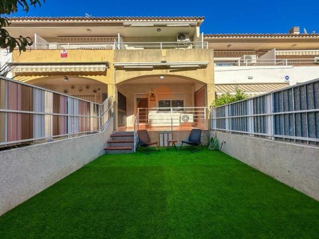 Casa en venta en Roda de Barà, Eixample Residencial photo 0