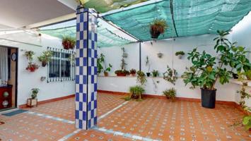 Casa en venta en San Juan de Aznalfarache, San Juan De Aznalfarache photo 0