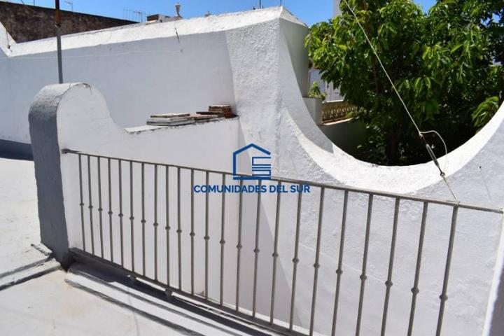 Casas de pueblo en venta en Puerto Real, Centro photo 0