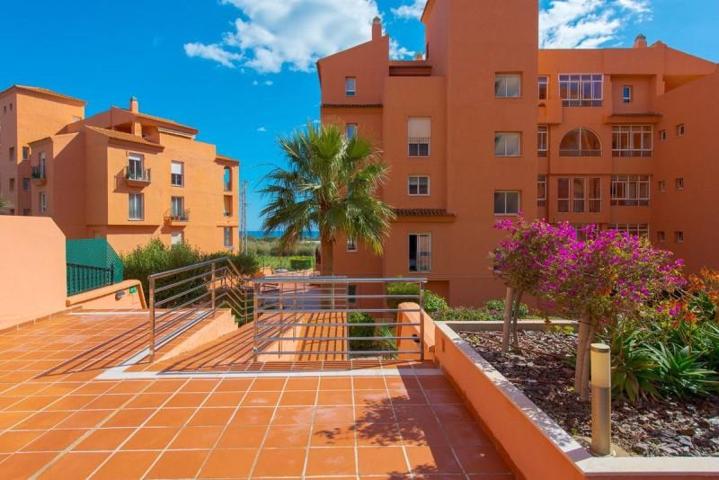 Apartamento en venta en Manilva, Costa del Sol photo 0