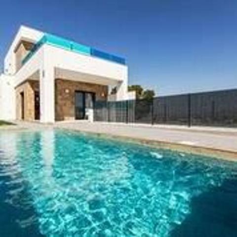 Adosada en venta en Bigastro, Bigastro photo 0