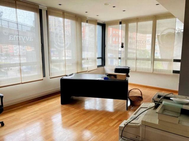 Oficina en venta en Oviedo, La Losa photo 0