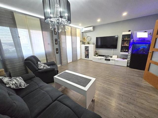 Adosada en venta en Albinyana, Les peces photo 0