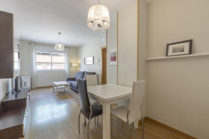 Piso en venta en Granada, La Chana photo 0