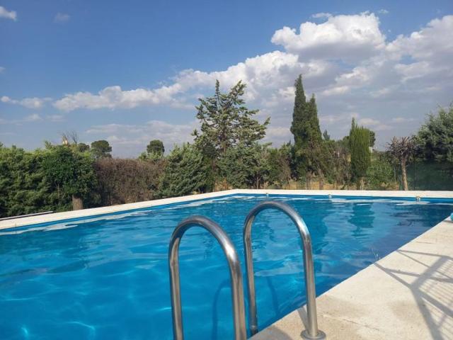 Chalet en venta en Daimiel, Daimiel photo 0