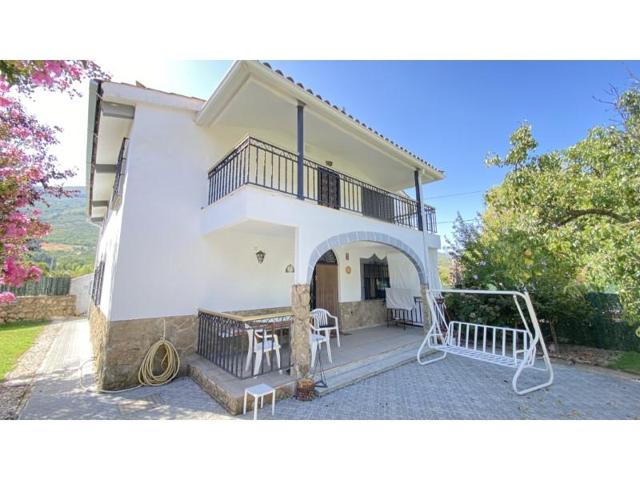 Chalet en venta en Cabezuela del Valle photo 0