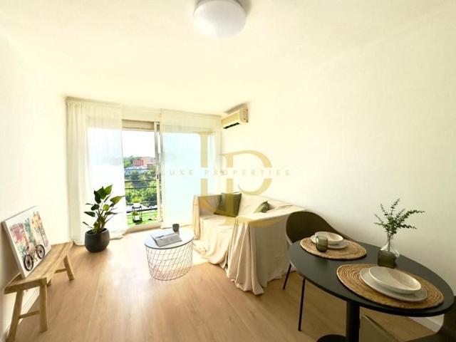 Piso en venta en Rubí photo 0