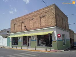 Edificio en venta en Morón de la Frontera, Pantano photo 0