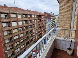 Piso en venta en Torrelavega, Centro photo 0
