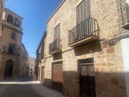 Casa en venta en Linares, Casco Antiguo photo 0