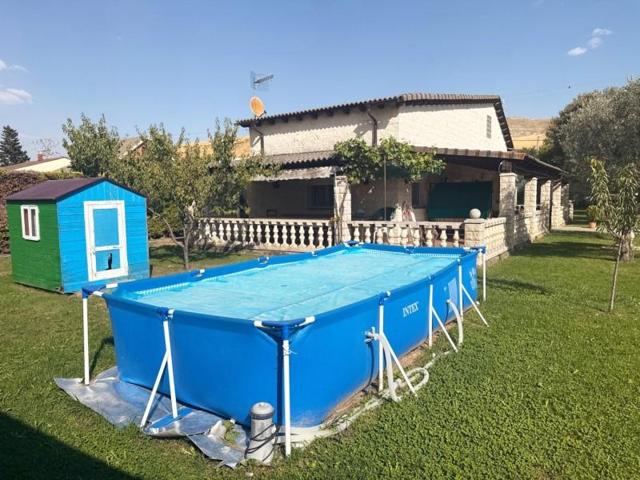 Chalet en venta en Monzón de Campos, Monzon De Campos photo 0