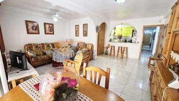 Apartamento en venta en Torrevieja, Playa del Cura photo 0