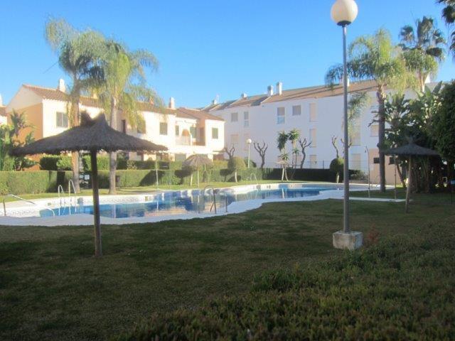 Adosada en venta en Lepe, Islantilla - Playa photo 0