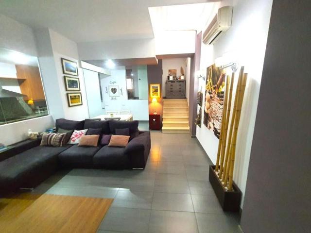 Duplex en venta en Sant Boi de Llobregat, Marianao photo 0