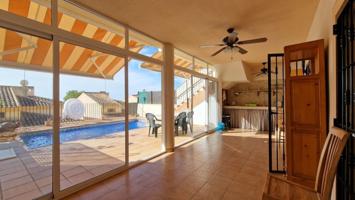 Chalet en venta en Aigues, Aigues photo 0