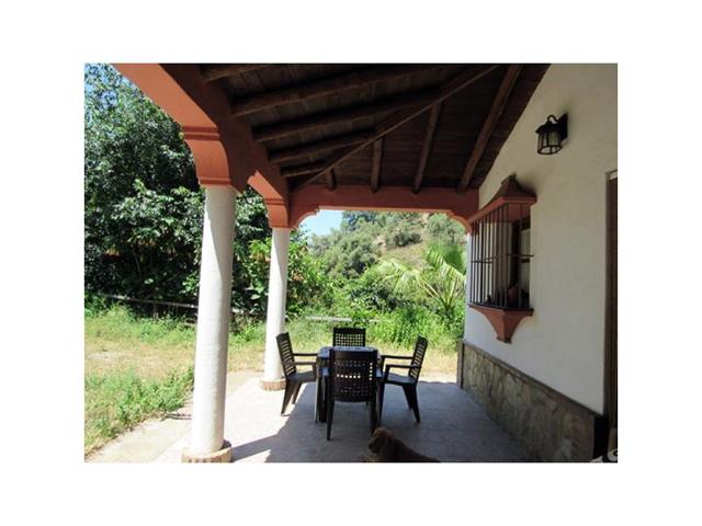 Casa con terreno en venta en Genalguacil photo 0