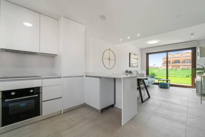 Bungalow en venta en San Pedro del Pinatar, Lo pagan photo 0