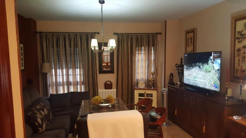 Duplex en venta en Jaén, La Luna photo 0